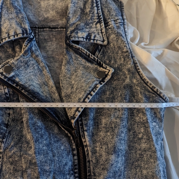 Distressed Denim Vest - Picture 8 of 9